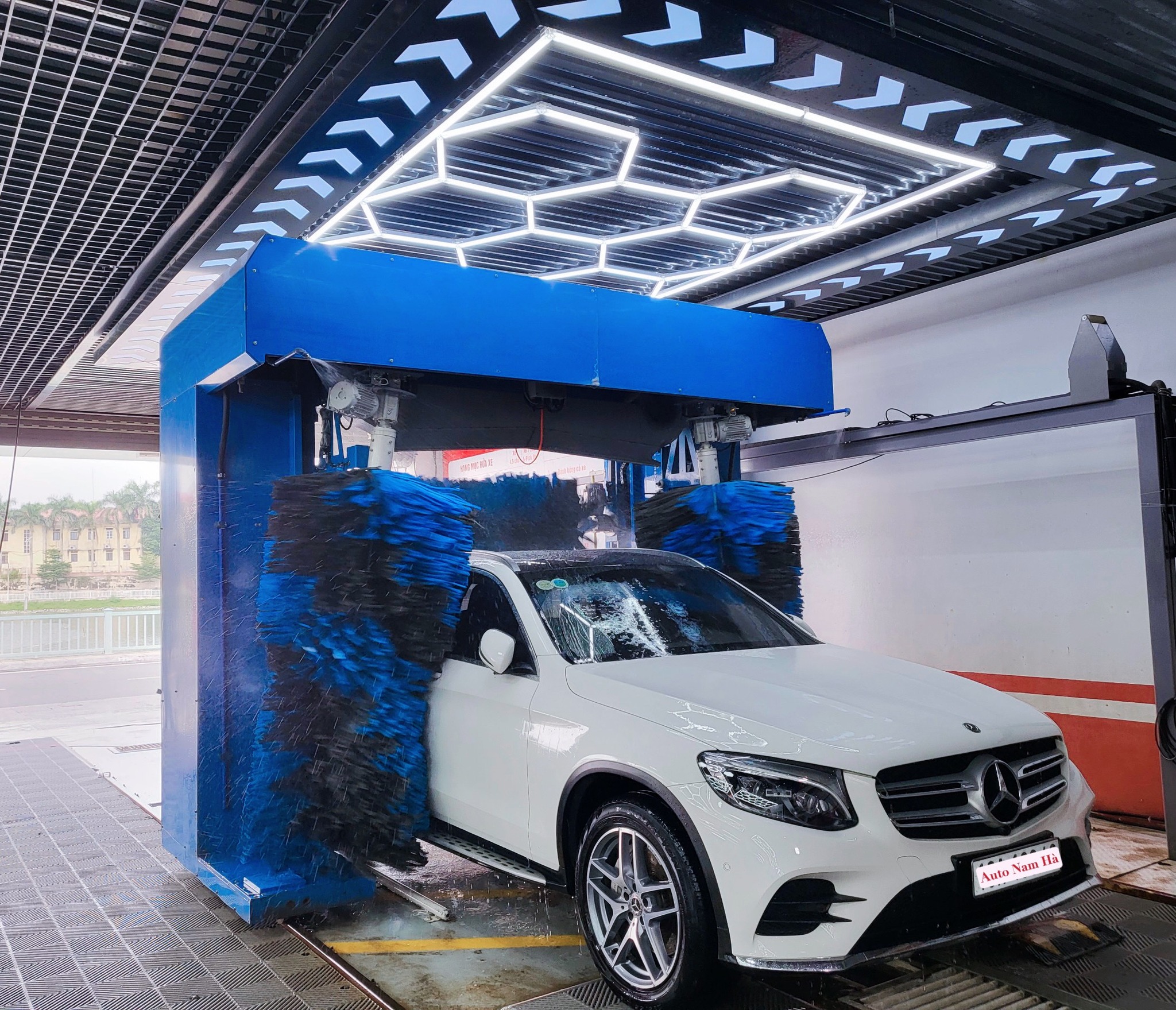 rửa xe công nghệ cao 1